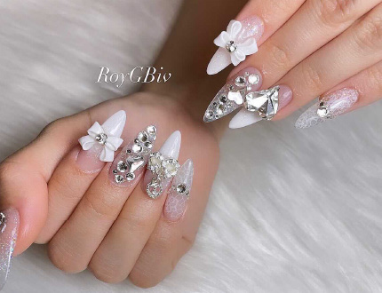 vol50 nail salon RoyGBiv